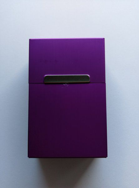 Plechová krabička na cigarety - Fialová Kokiska