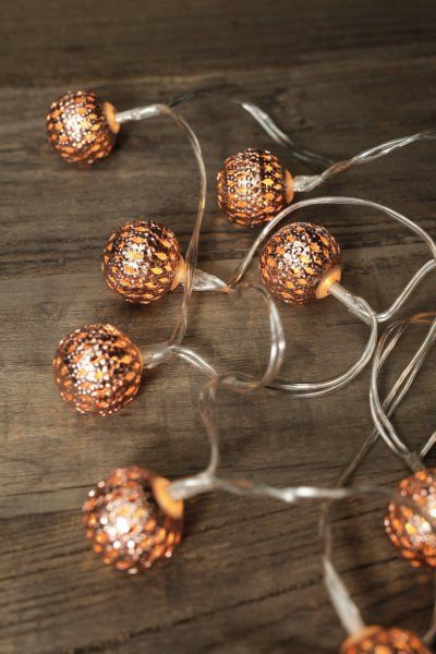 Svítící LED koule na řetězu - oranžová