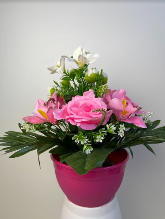 Dekorativní miska s umělou růží a orchidejí