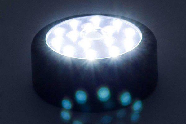 LED noční světlo s detektorem pohybu Kokiska