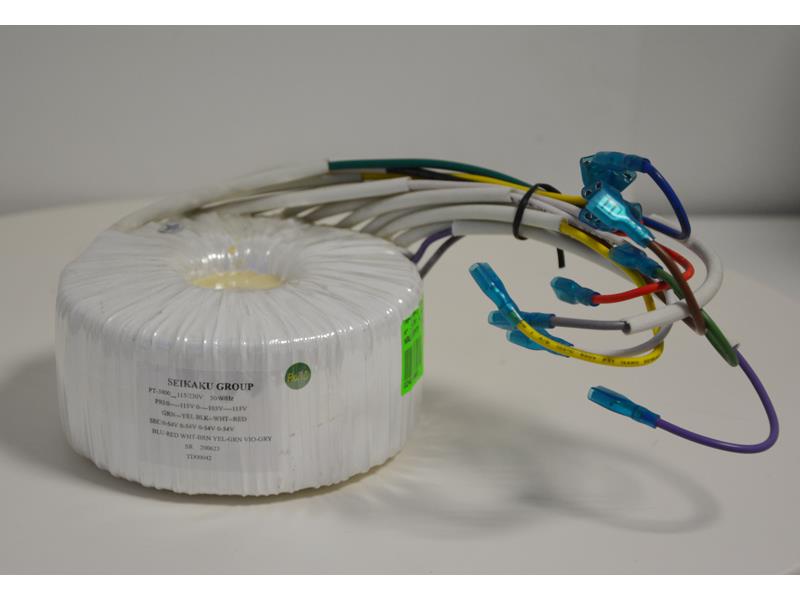 Transformátor toroidní 230V / 4x 54V 50Hz NÁLEZOVÝ STAV