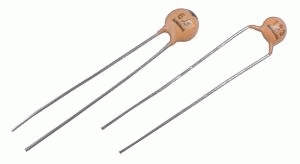 Kondenzátor keramický 1N8/50V BMC rm5 C